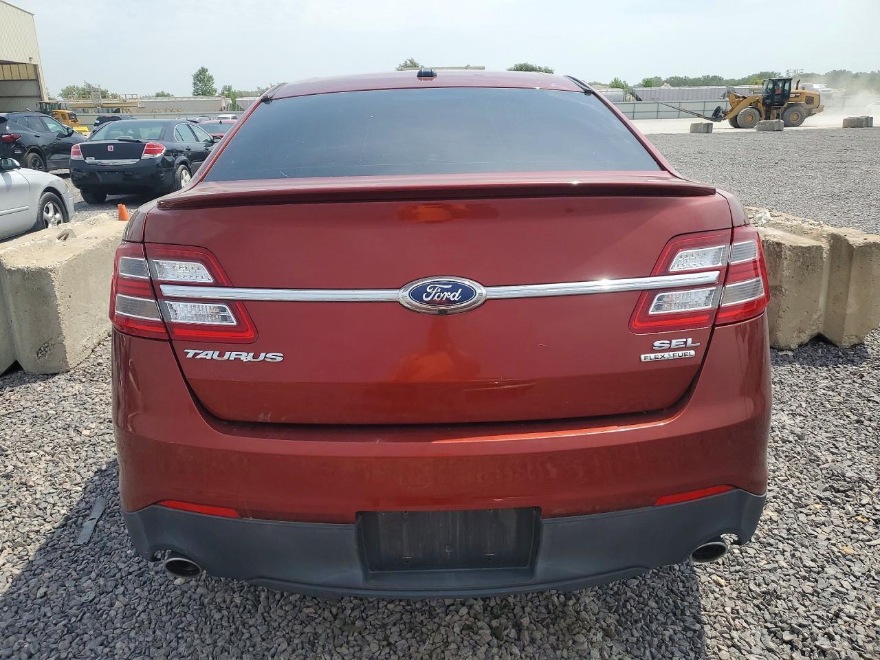 2014 FORD TAURUS SEL — Фото 6 из 12