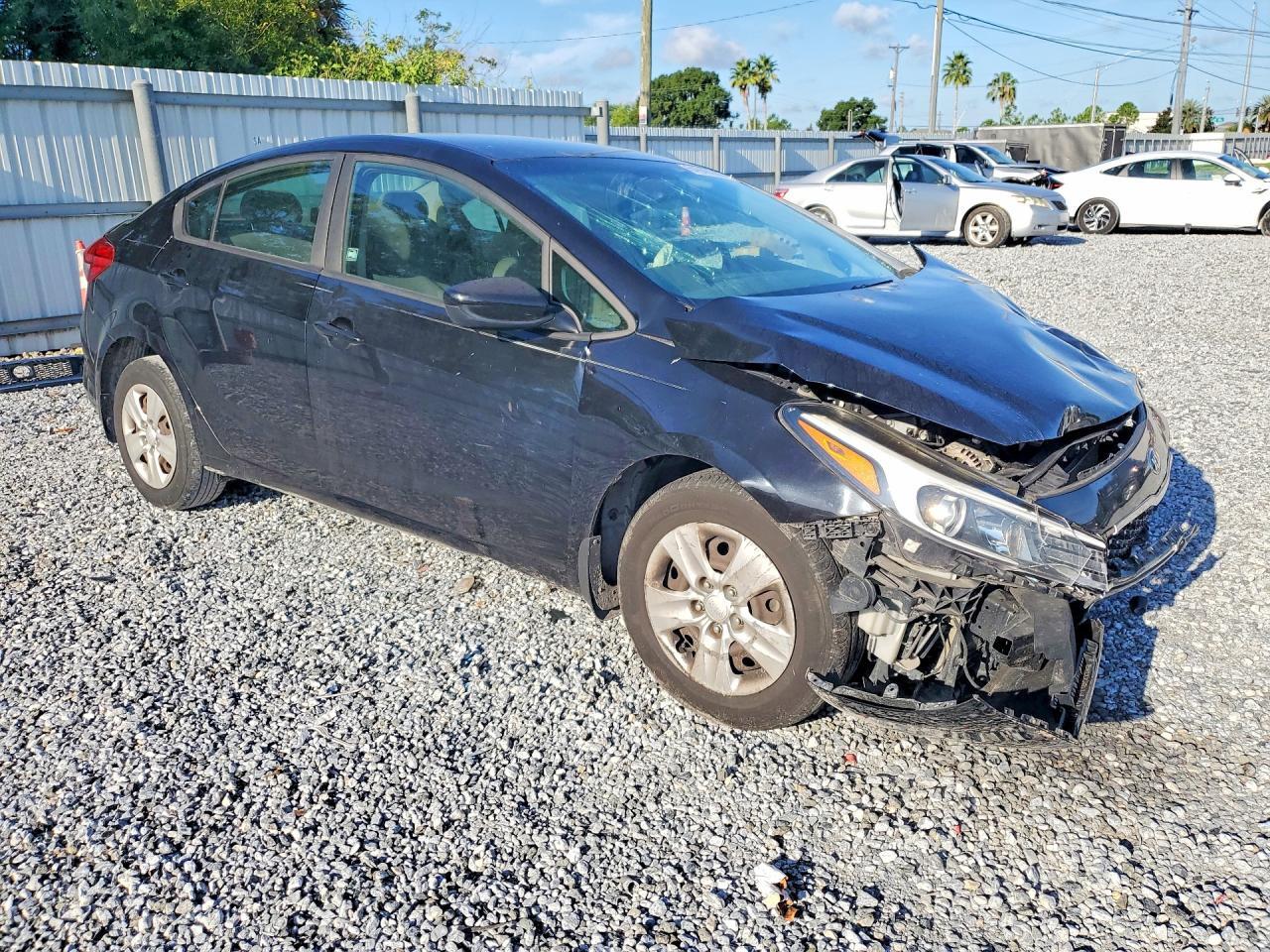 2017 KIA FORTE LX — Фото 4 из 12