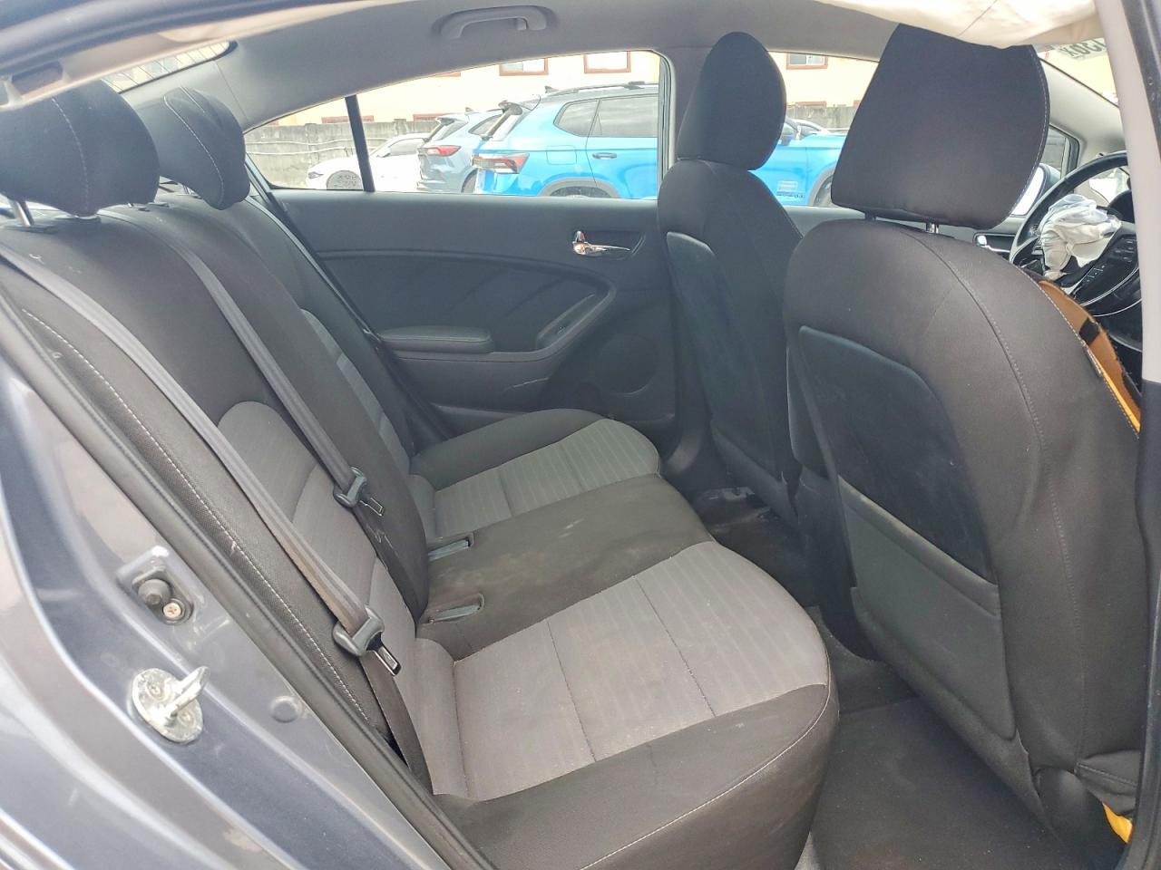 2017 KIA FORTE S — Фото 10 из 12