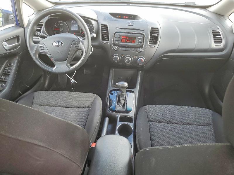 2017 KIA FORTE LX — Фото 8 из 12