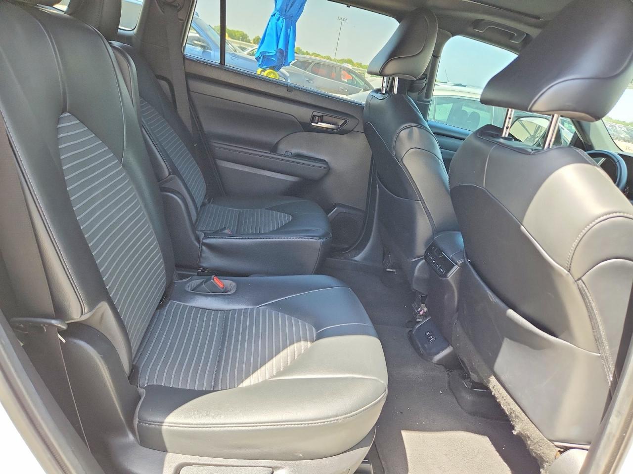 2021 TOYOTA HIGHLANDER XSE — Фото 11 из 13