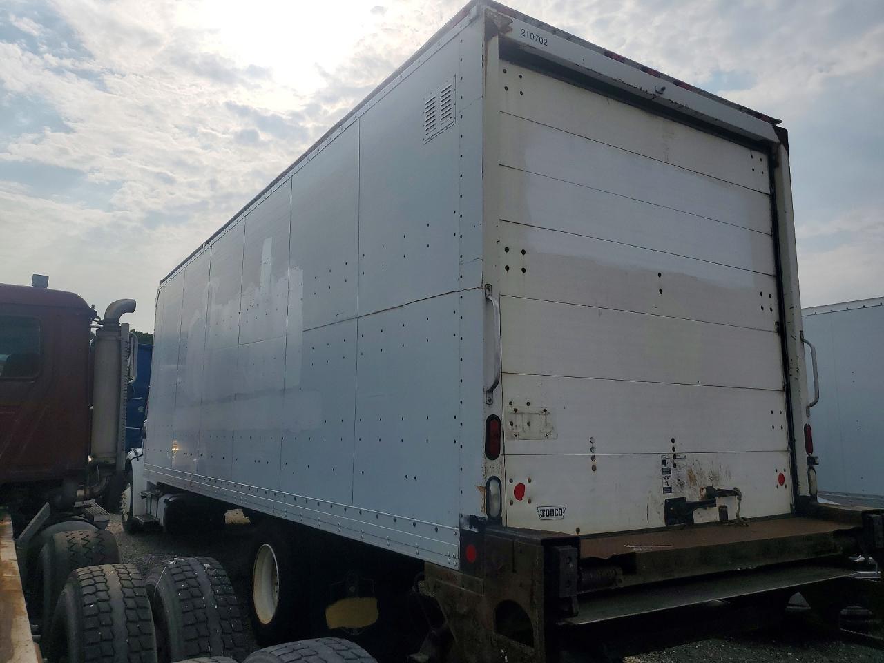 2014 FREIGHTLINER BUSINESS CLASS M2 BOX TRUCK — Фото 2 из 13