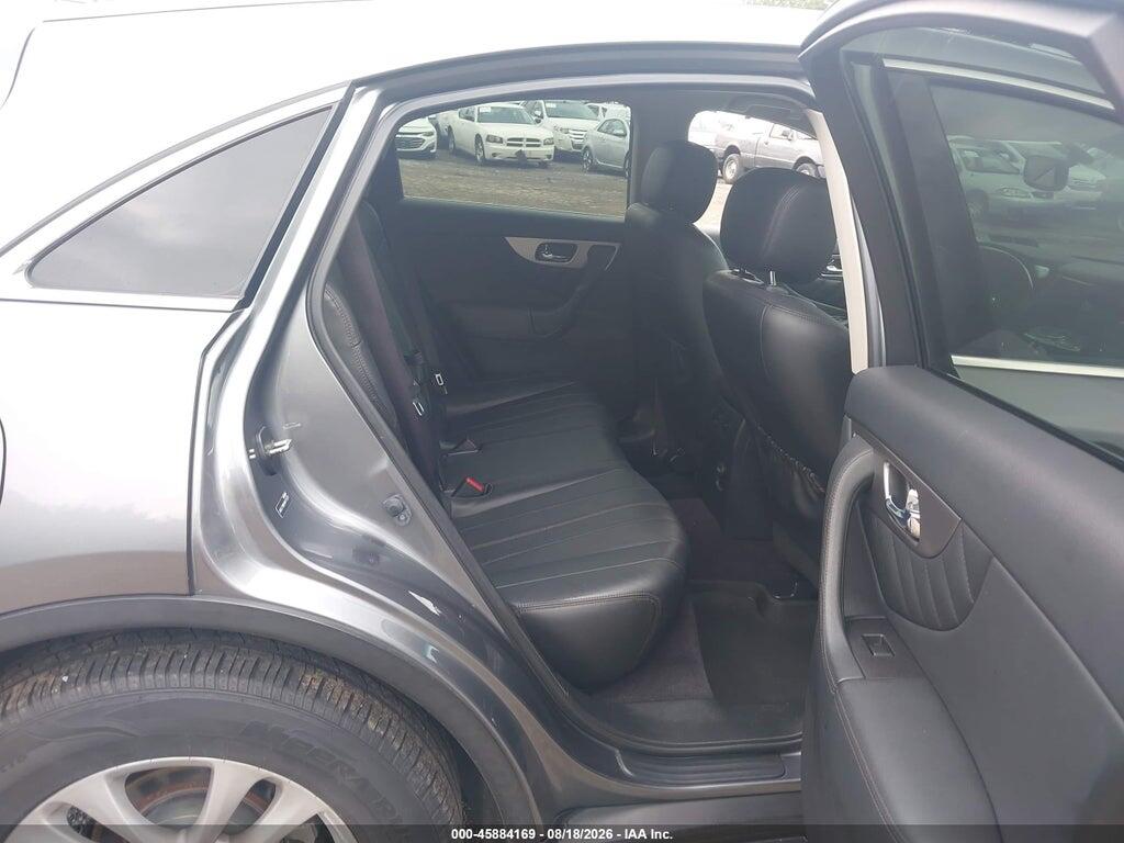 JN8CS1MW6HM415229 2017 INFINITI QX70 photo no. 8