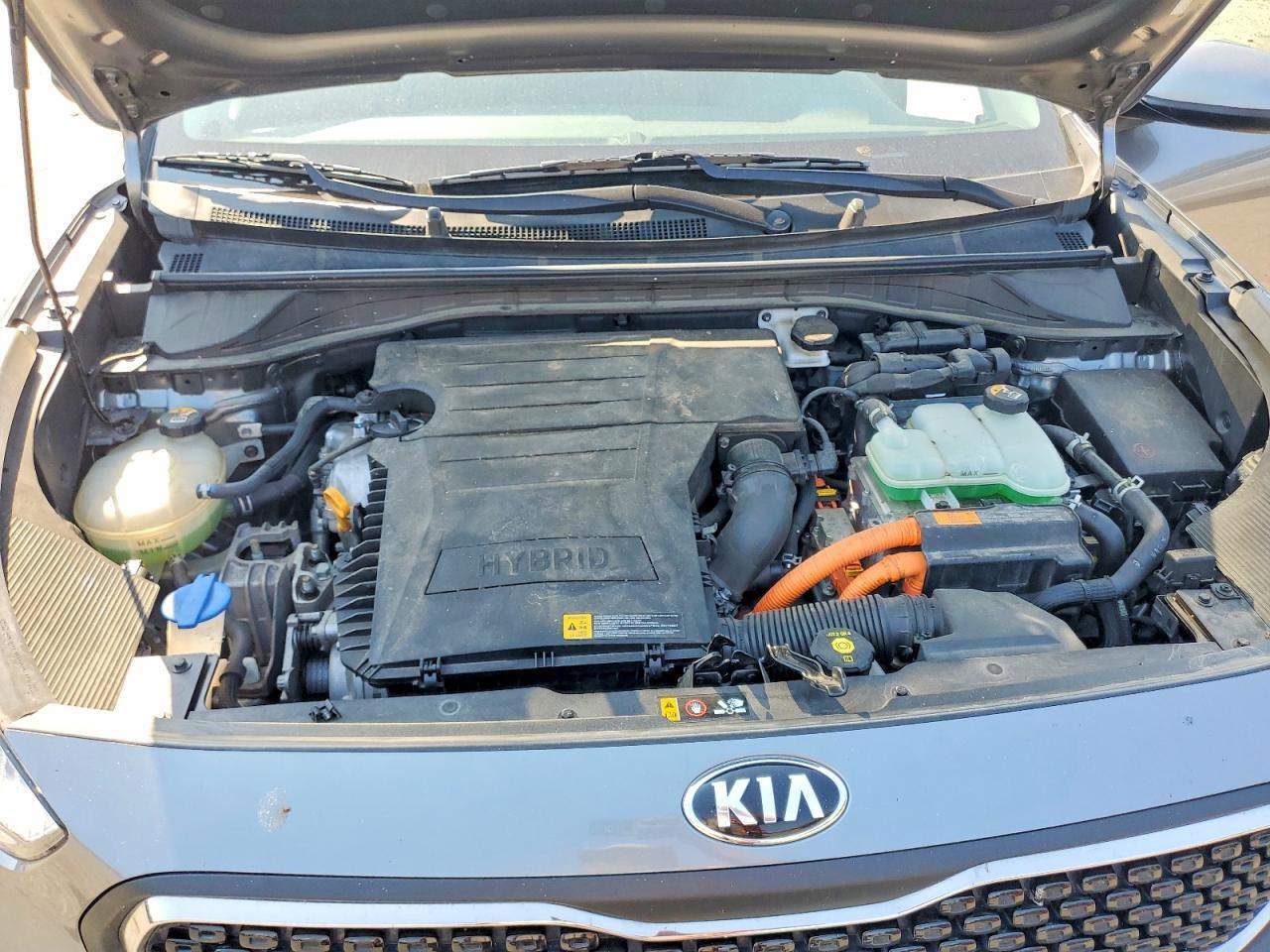 2017 KIA NIRO LX — Фото 12 из 13