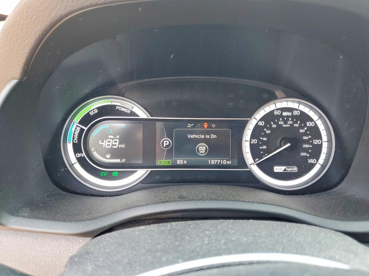 2017 KIA NIRO LX — Фото 9 из 13