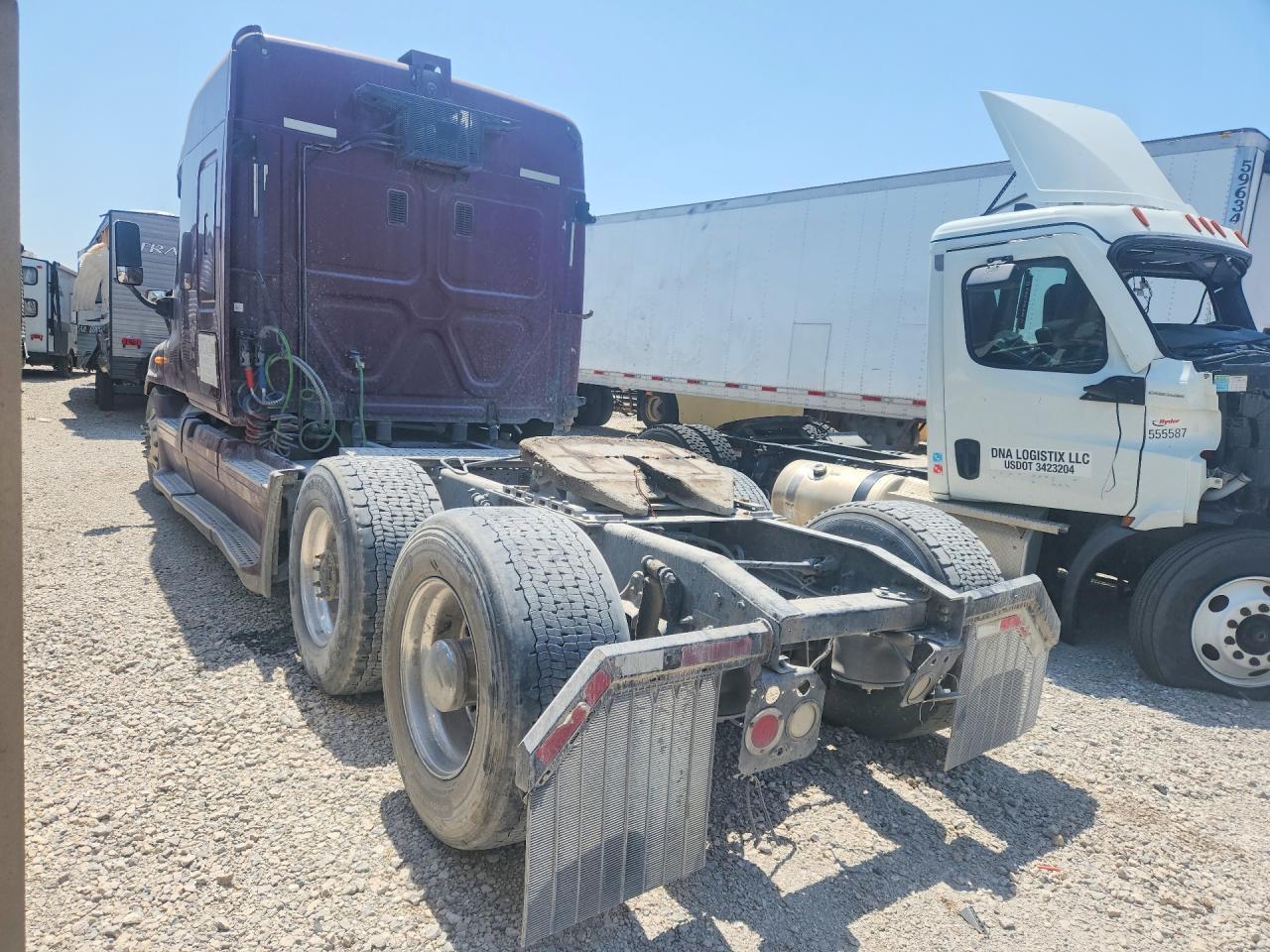 2014 FREIGHTLINER CASCADIA 1 - SEMI TRUCK — Фото 2 из 14