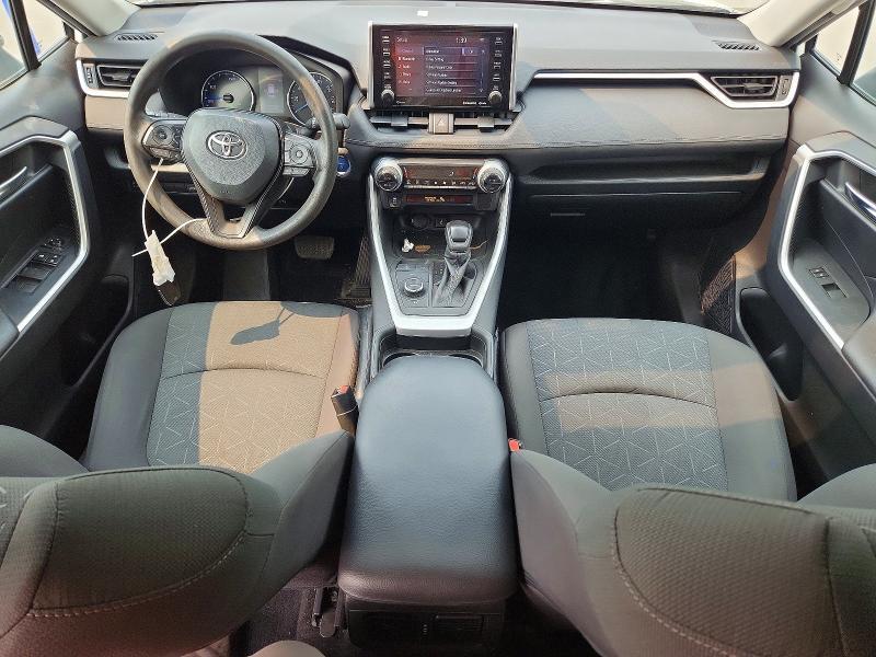 2021 TOYOTA RAV4 XLE — Фото 8 из 13