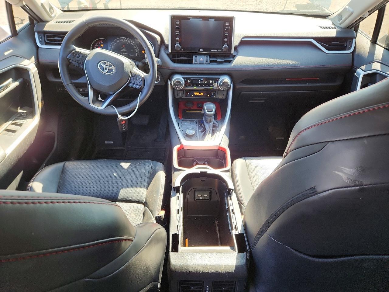 2021 TOYOTA RAV4 ADVENTURE — Фото 8 из 13