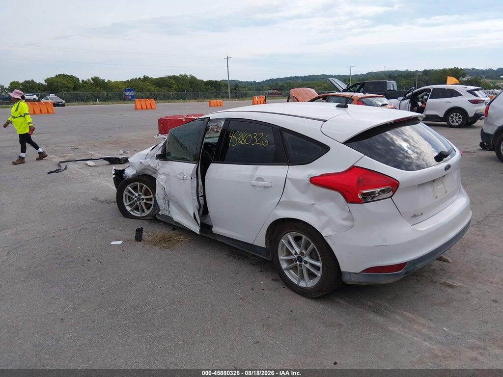 1FADP3K22HL217224 2017 FORD FOCUS photo no. 3