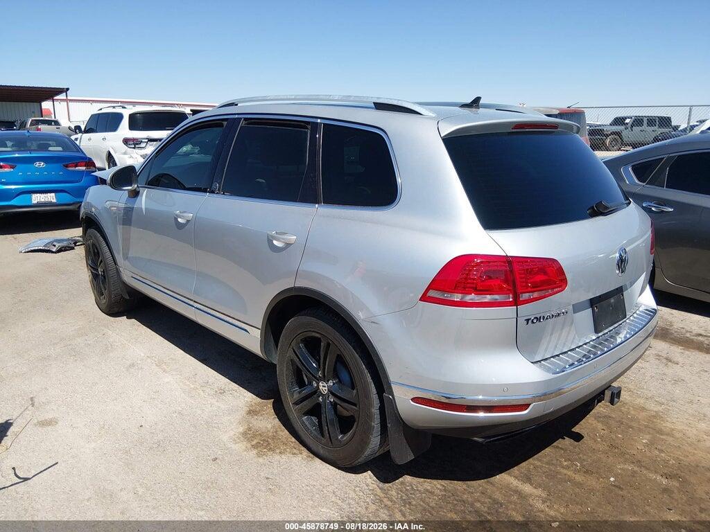 WVGRF7BP2HD006195 2017 VOLKSWAGEN TOUAREG photo no. 3