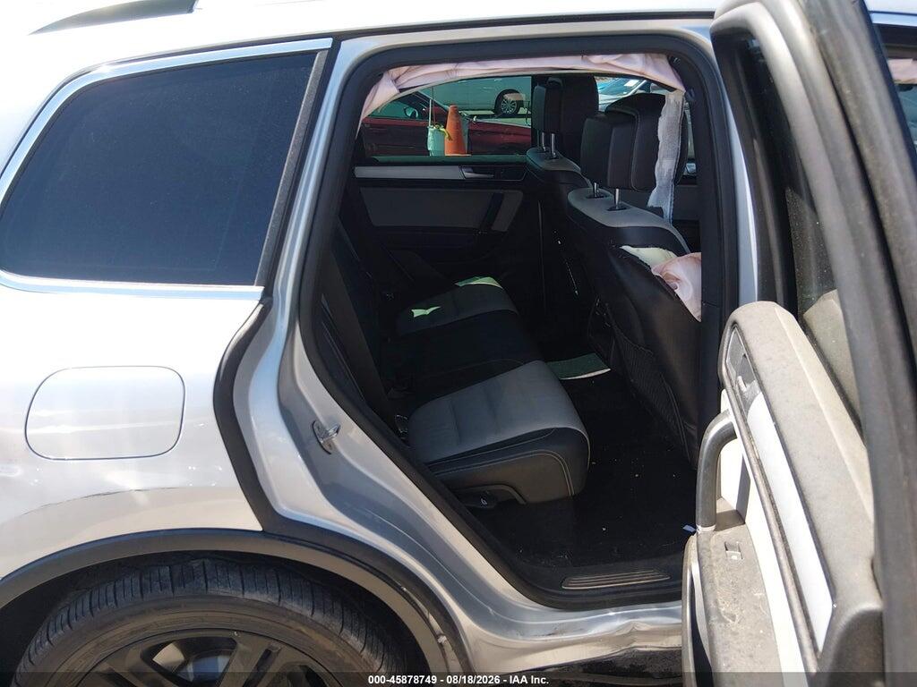 WVGRF7BP2HD006195 2017 VOLKSWAGEN TOUAREG photo no. 8