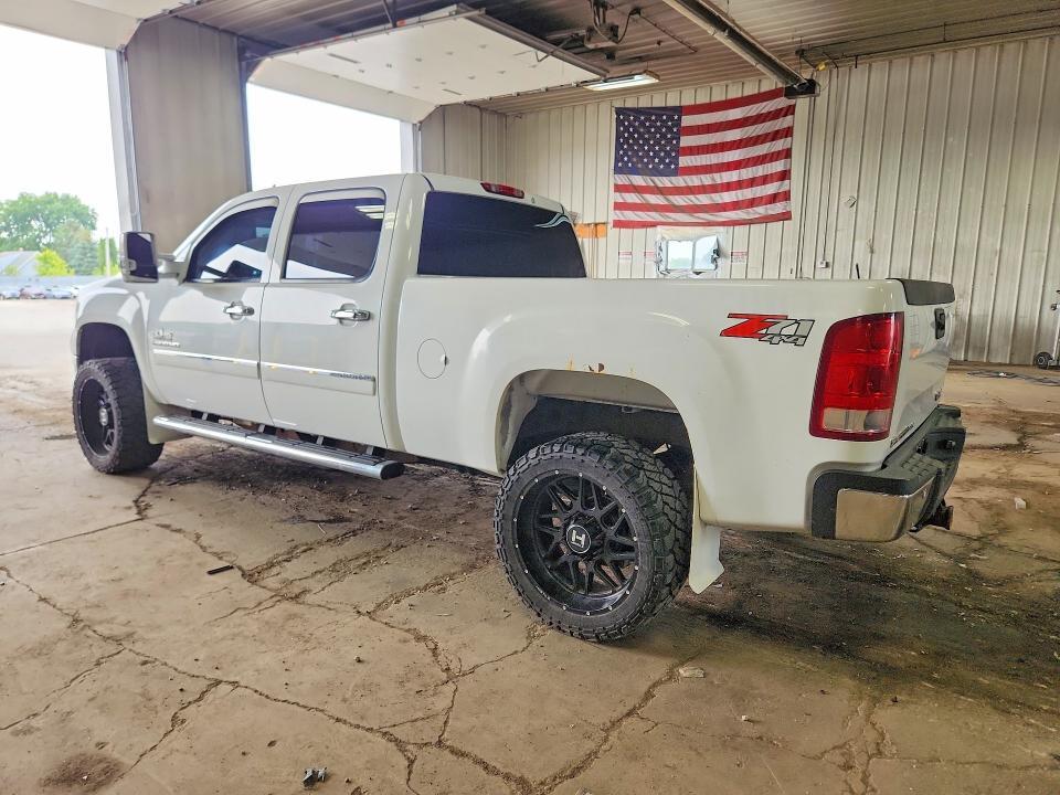 2014 GMC SIERRA K2500 SLE — Фото 2 из 12