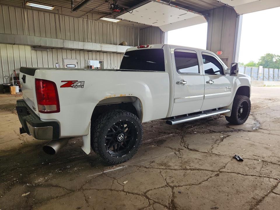 2014 GMC SIERRA K2500 SLE — Фото 3 из 12
