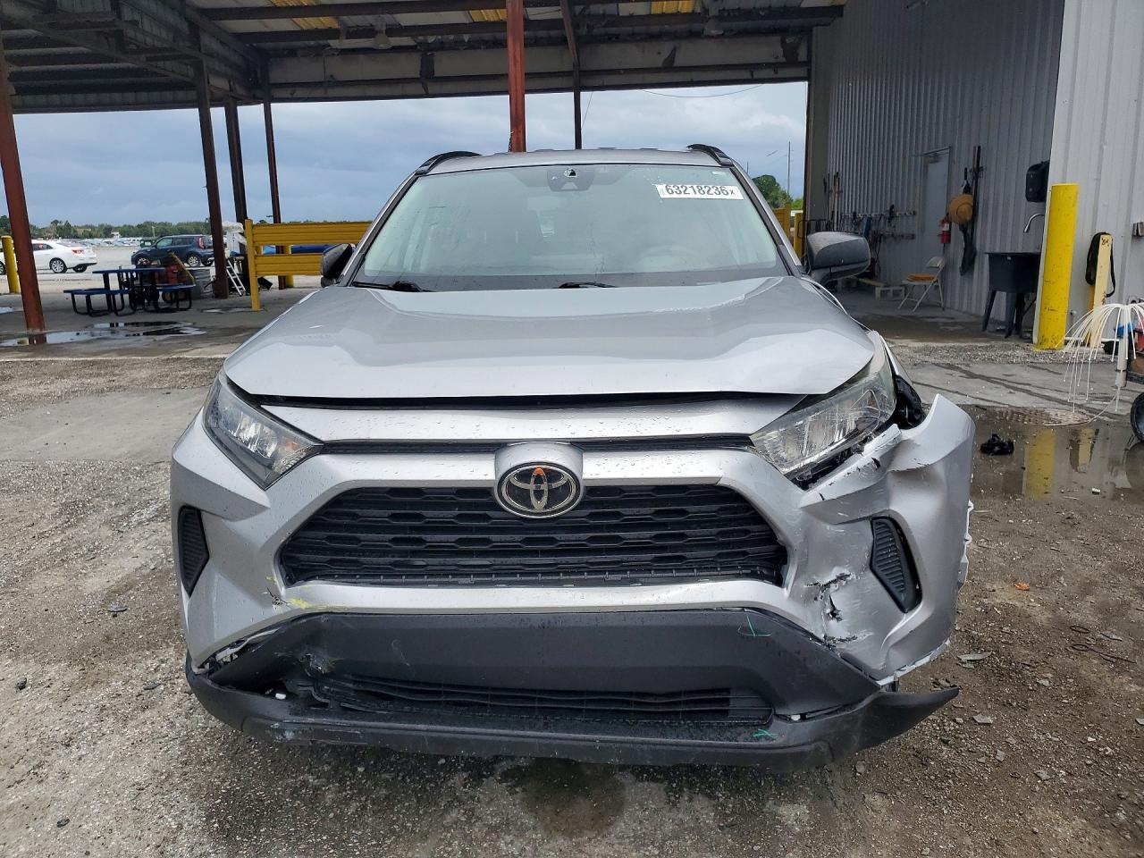 2021 TOYOTA RAV4 LE — Фото 5 из 13