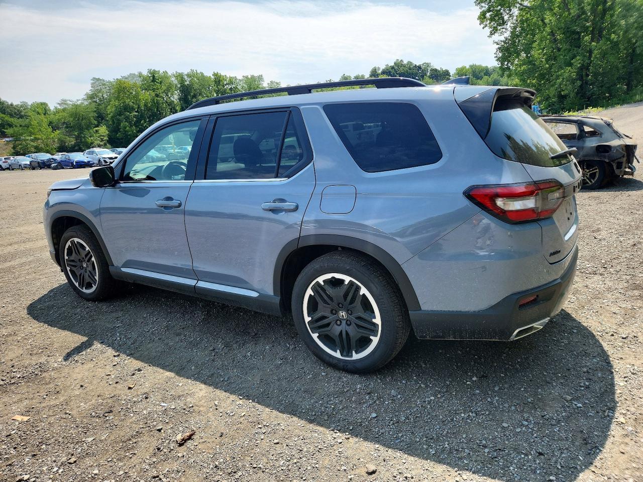 2026 HONDA PILOT TOURING — Фото 2 из 13