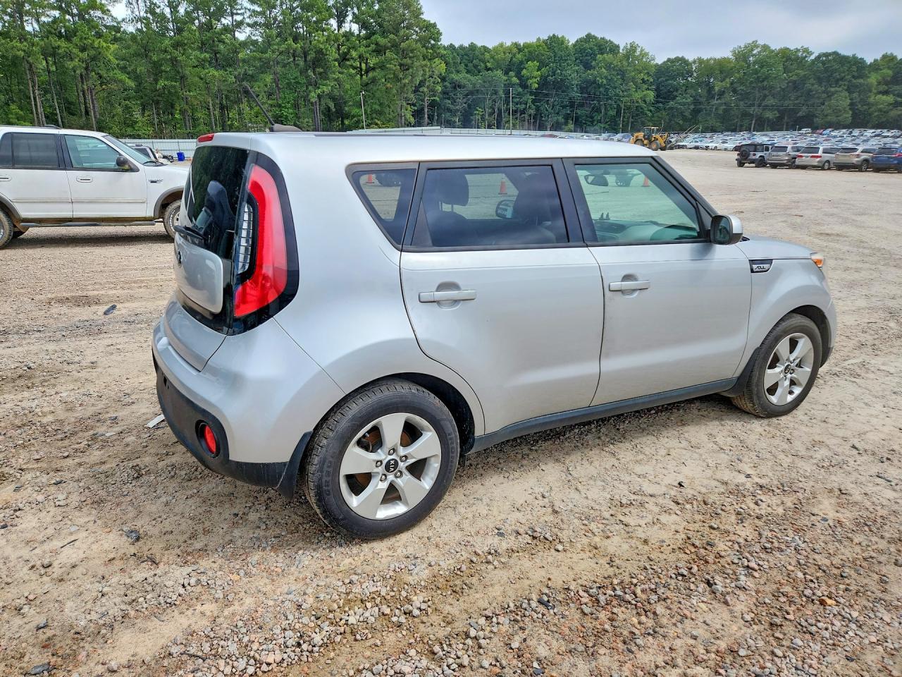 KNDJN2A26H7451910 2017 KIA SOUL photo no. 3