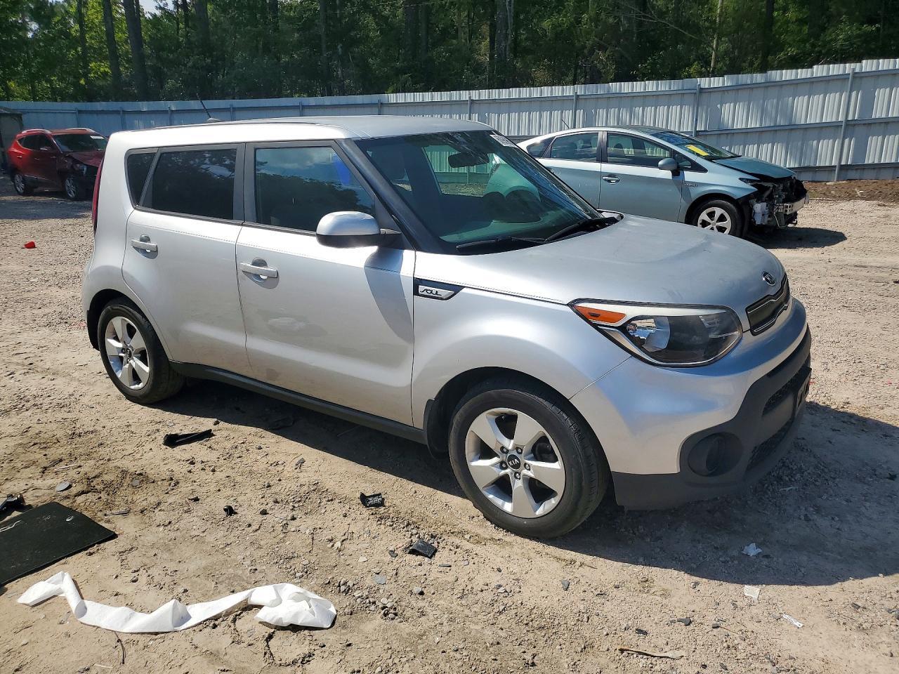 KNDJN2A26H7451910 2017 KIA SOUL photo no. 4