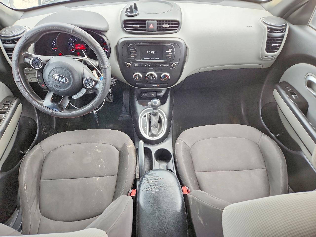 KNDJN2A26H7451910 2017 KIA SOUL photo no. 8