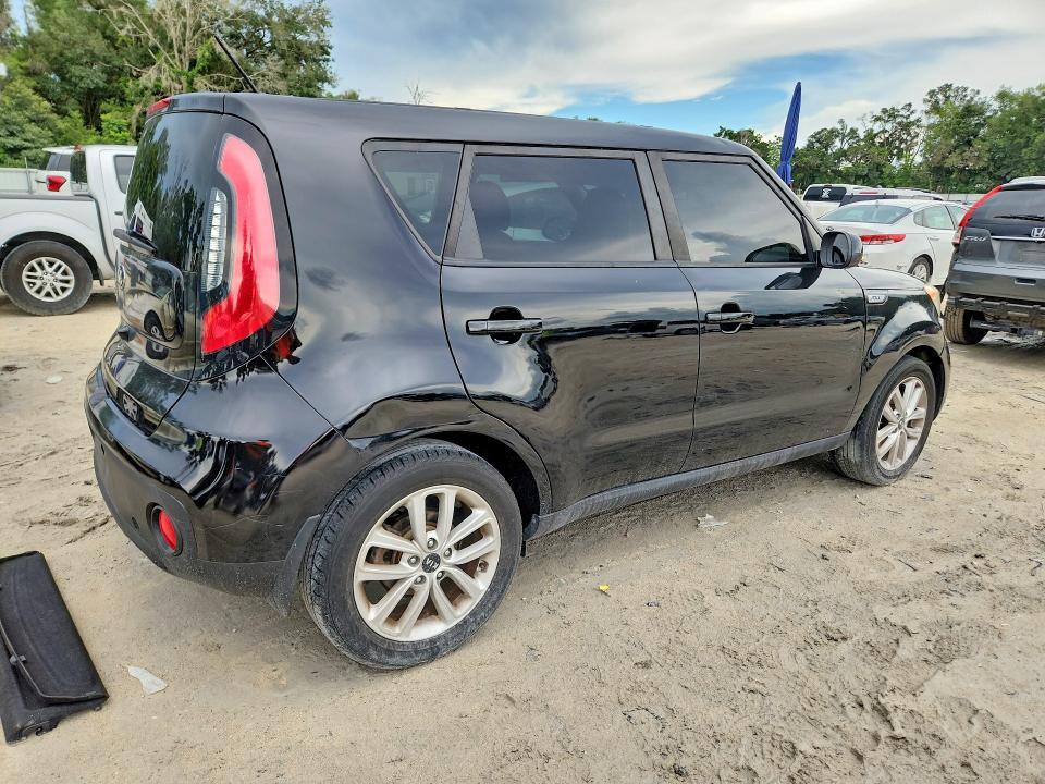 2017 KIA SOUL + — Фото 3 из 13