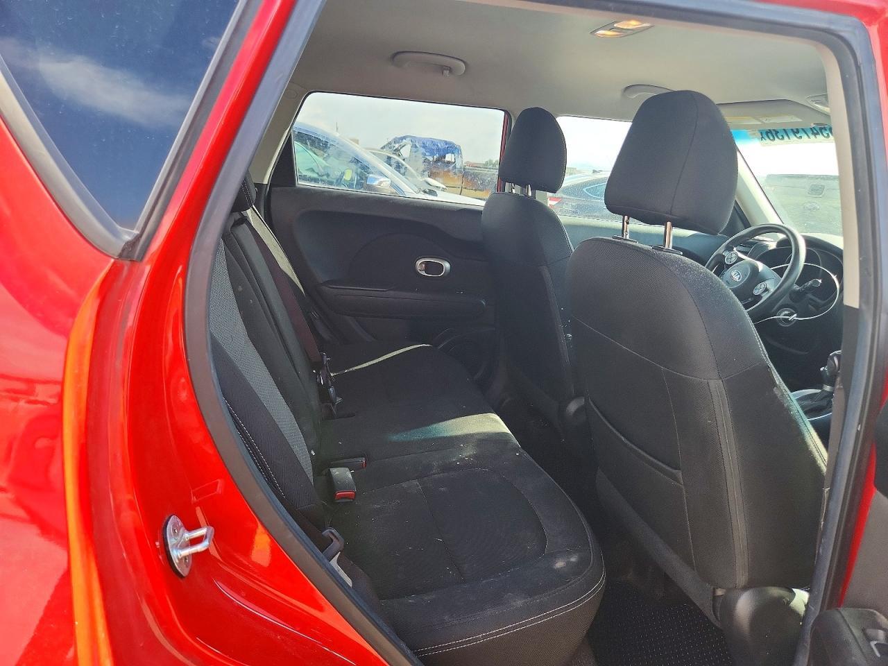 2017 KIA SOUL + — Фото 11 из 13