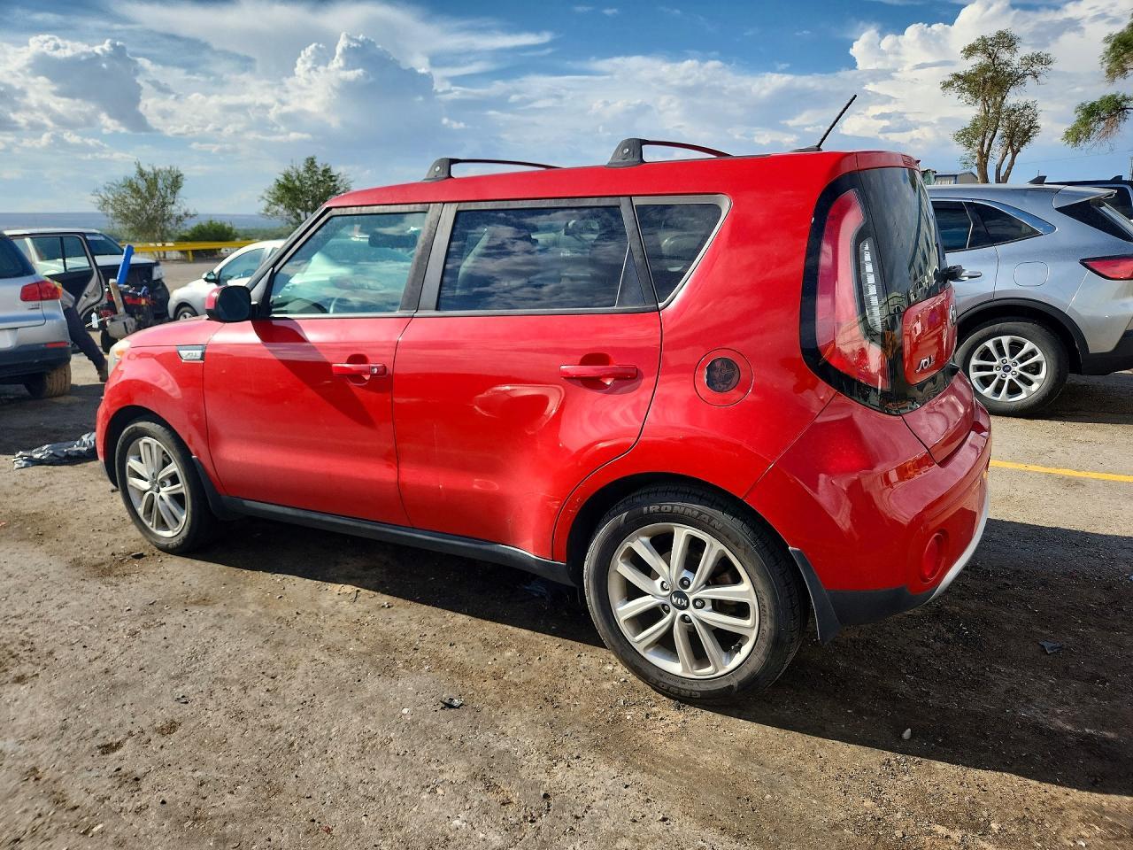2017 KIA SOUL + — Фото 2 из 13