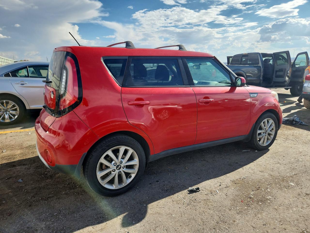 2017 KIA SOUL + — Фото 3 из 13