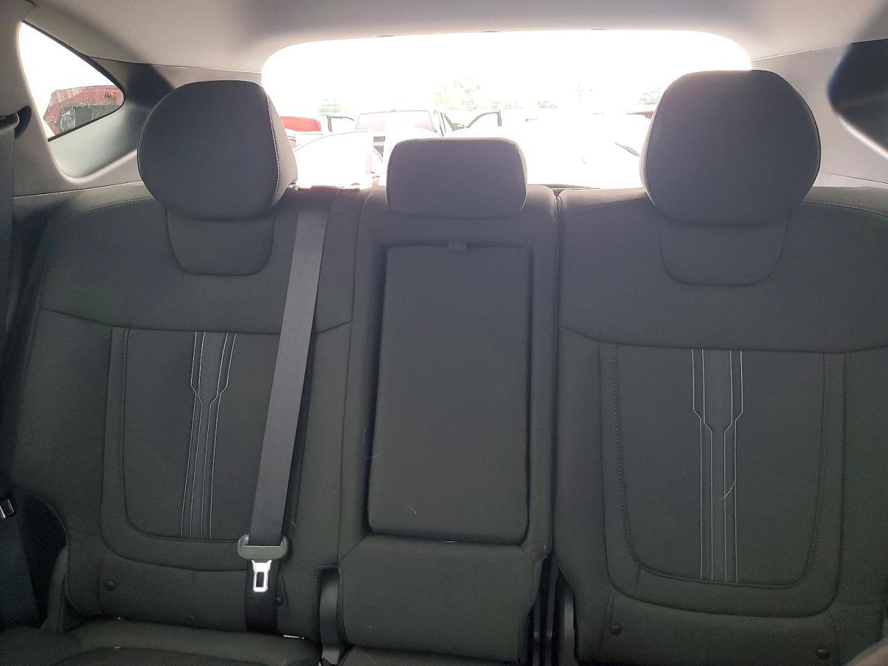 2026 HYUNDAI TUCSON SEL — Фото 10 из 14
