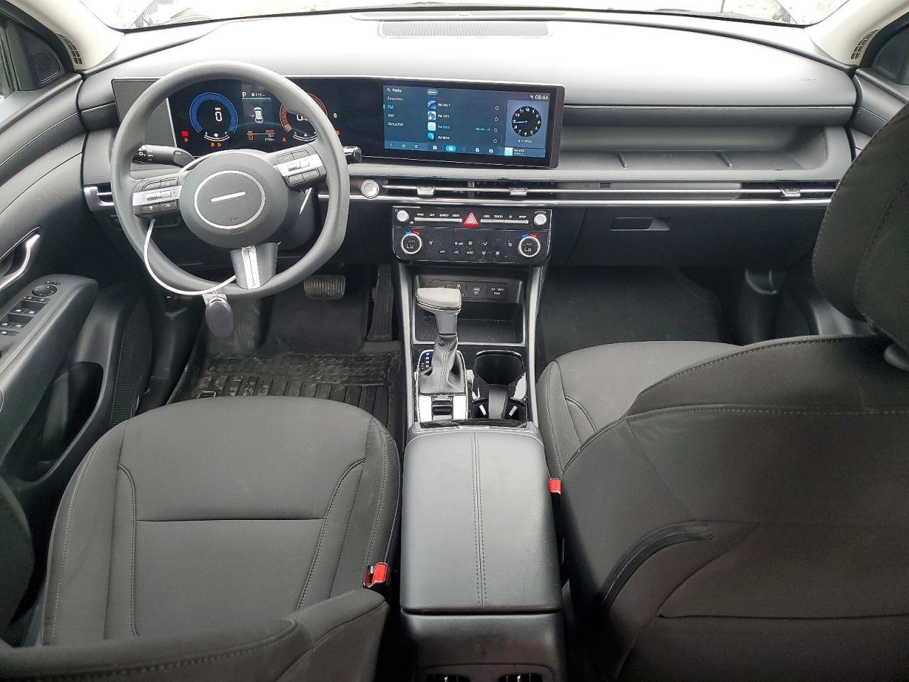 2026 HYUNDAI TUCSON SEL — Фото 8 из 14