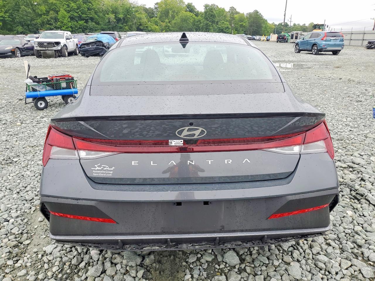 2026 HYUNDAI ELANTRA SEL SPORT — Фото 6 из 12