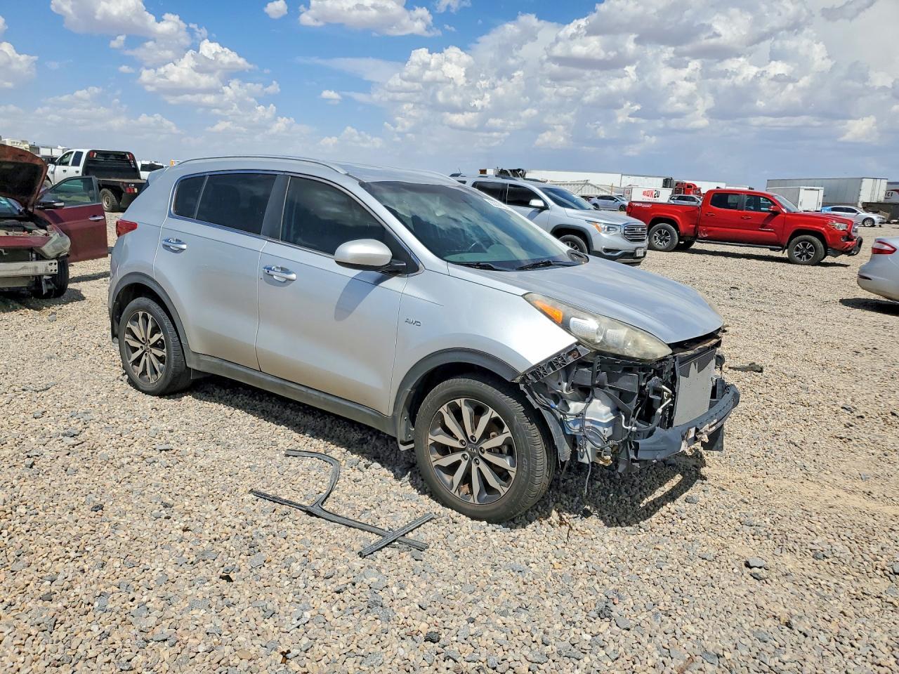 2017 KIA SPORTAGE EX — Фото 4 из 13