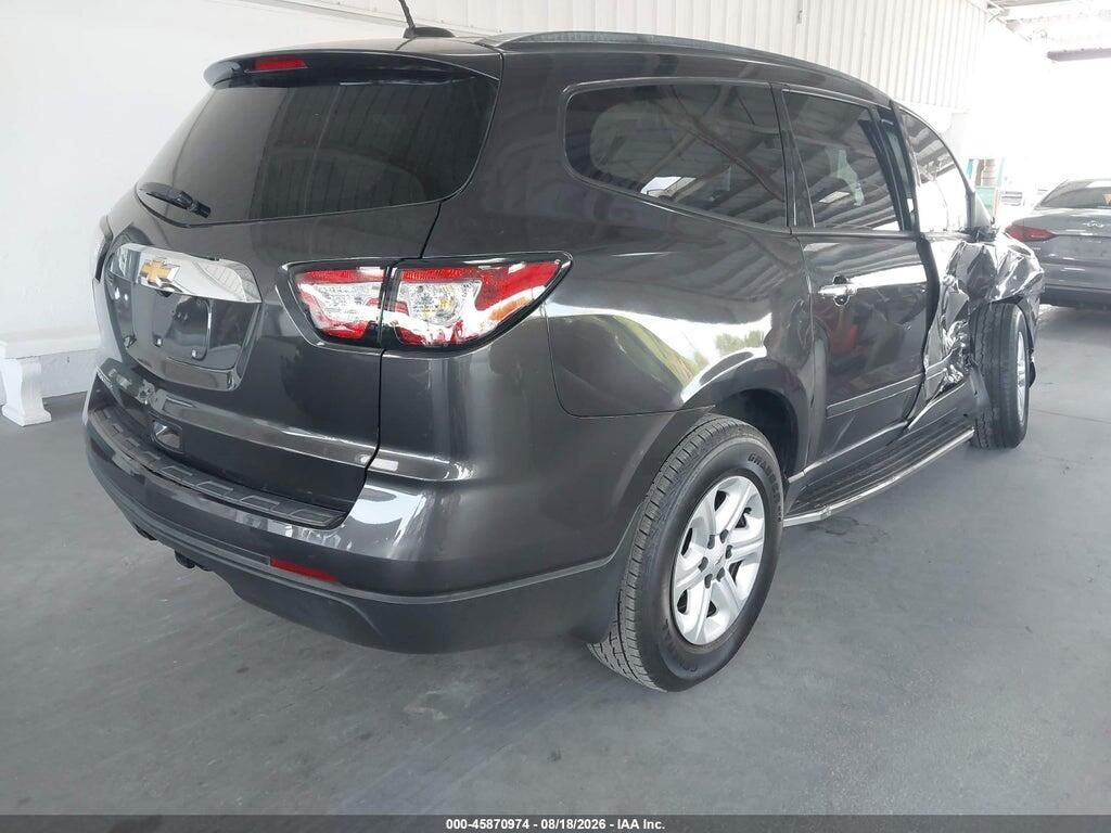 1GNKRFED8HJ310391 2017 CHEVROLET TRAVERSE photo no. 4