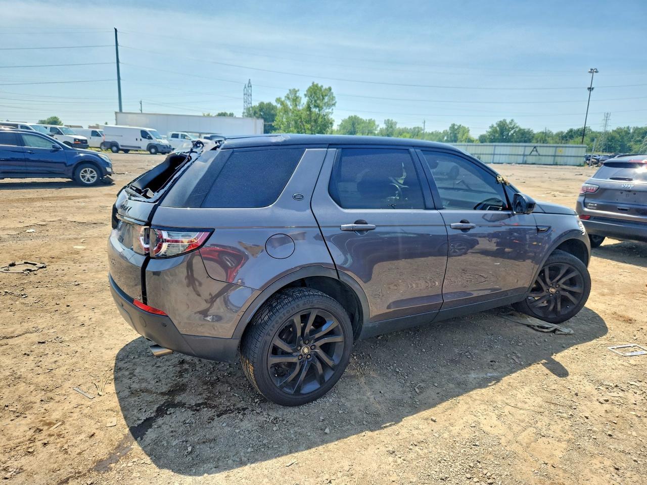 2017 LAND ROVER DISCOVERY SPORT HSE — Фото 3 из 13