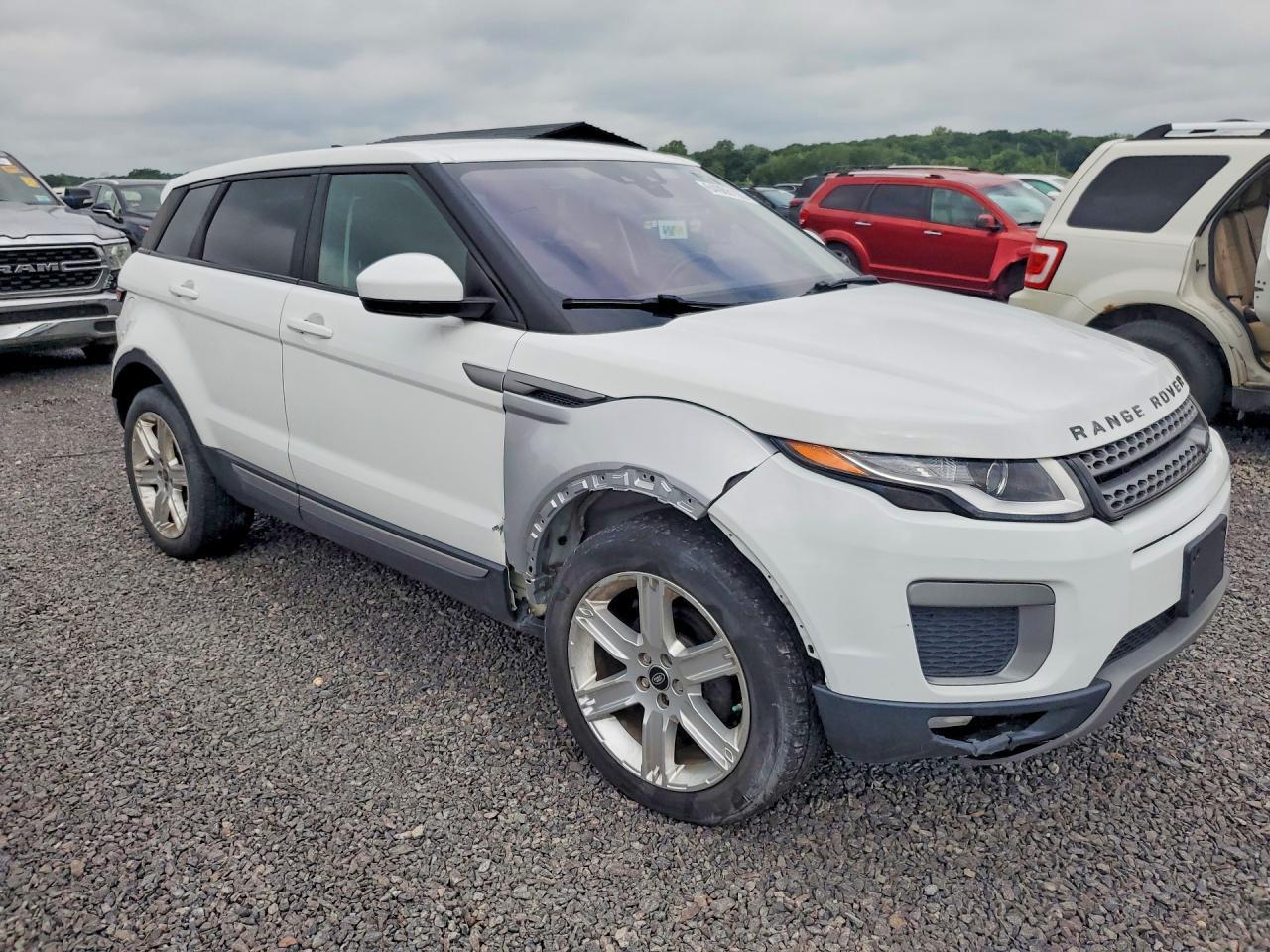 2017 LAND ROVER RANGE ROVER EVOQUE SE — Фото 4 из 13