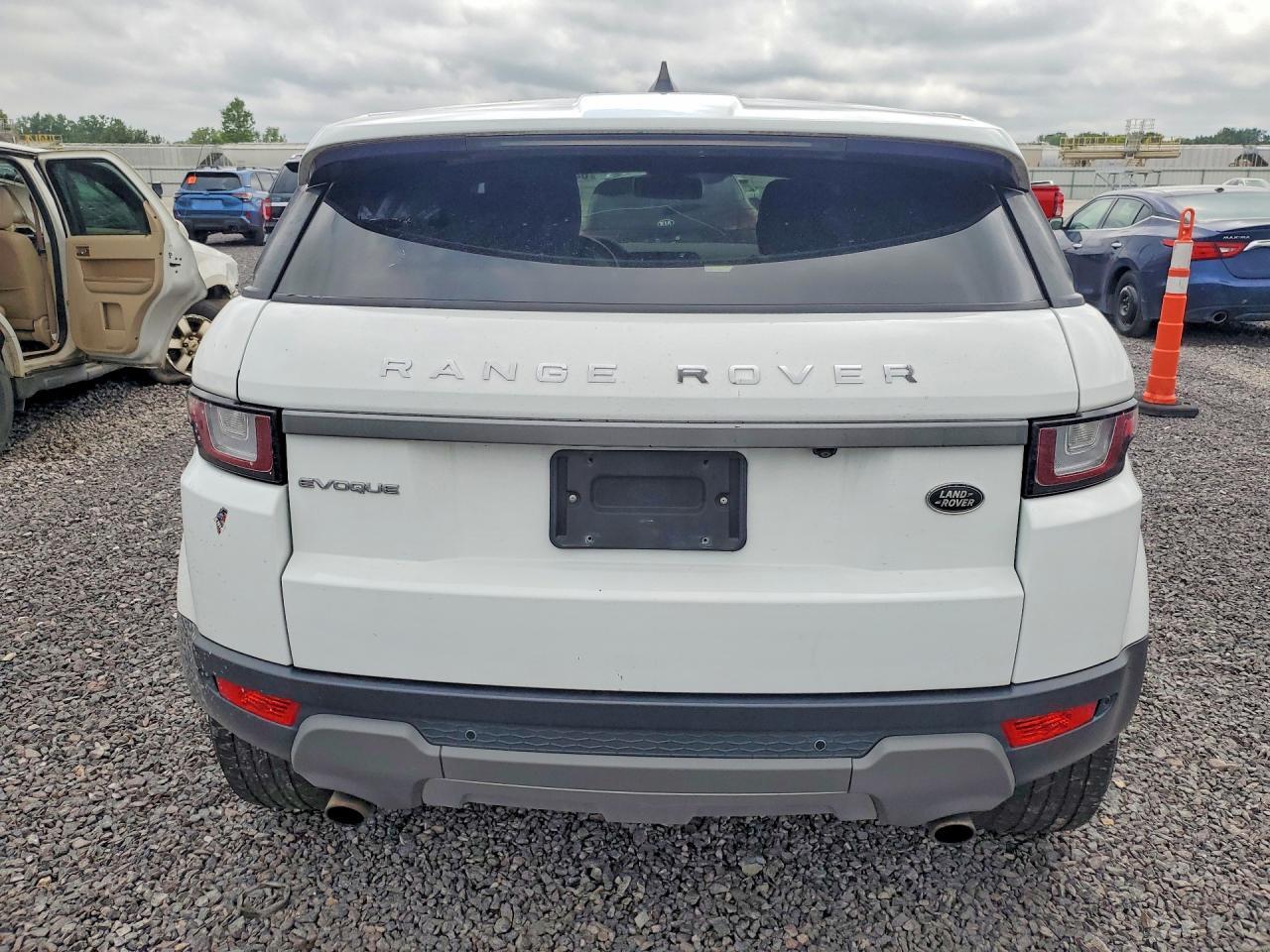 2017 LAND ROVER RANGE ROVER EVOQUE SE — Фото 6 из 13
