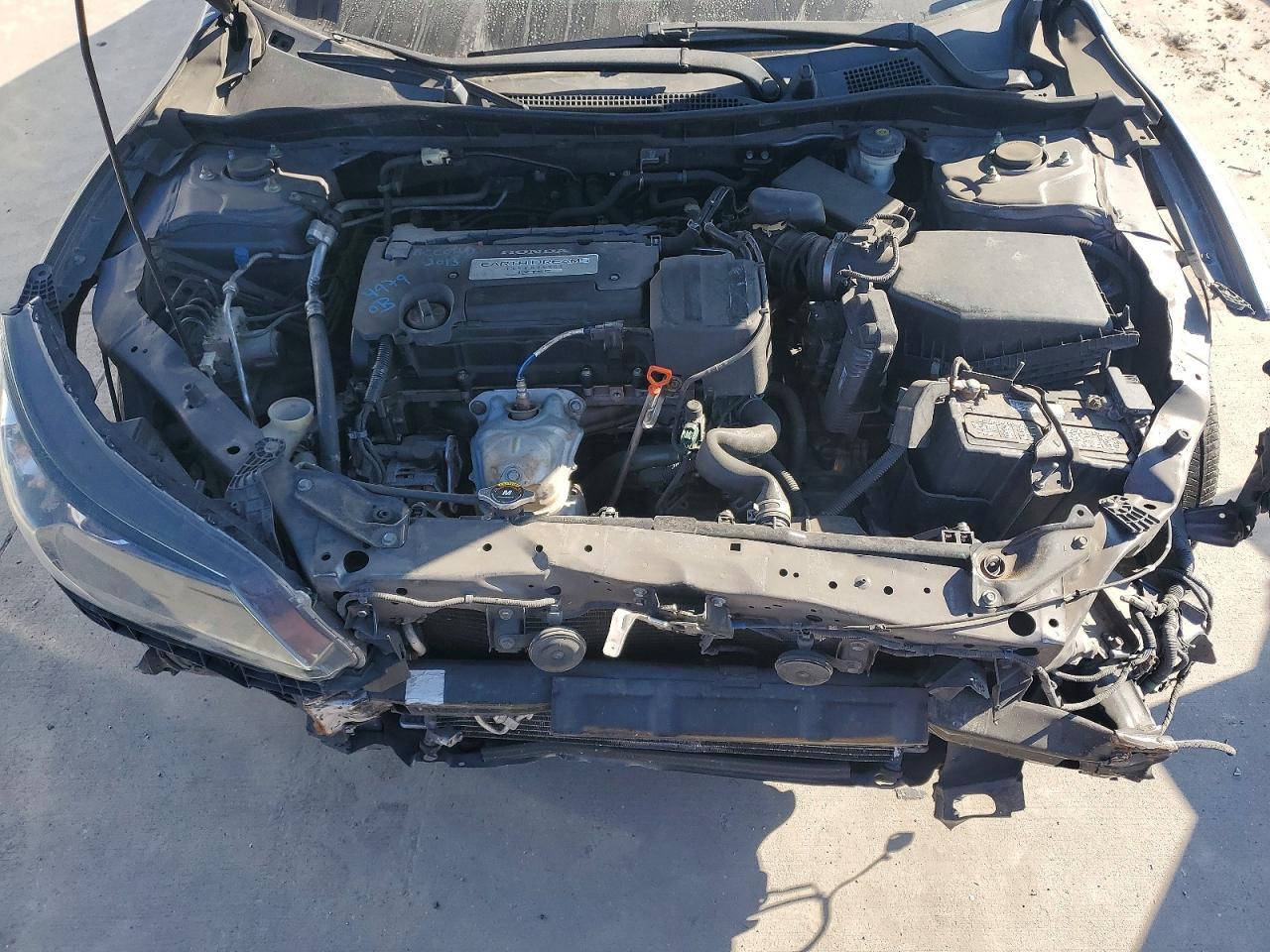 2014 HONDA ACCORD LX — Фото 11 из 12