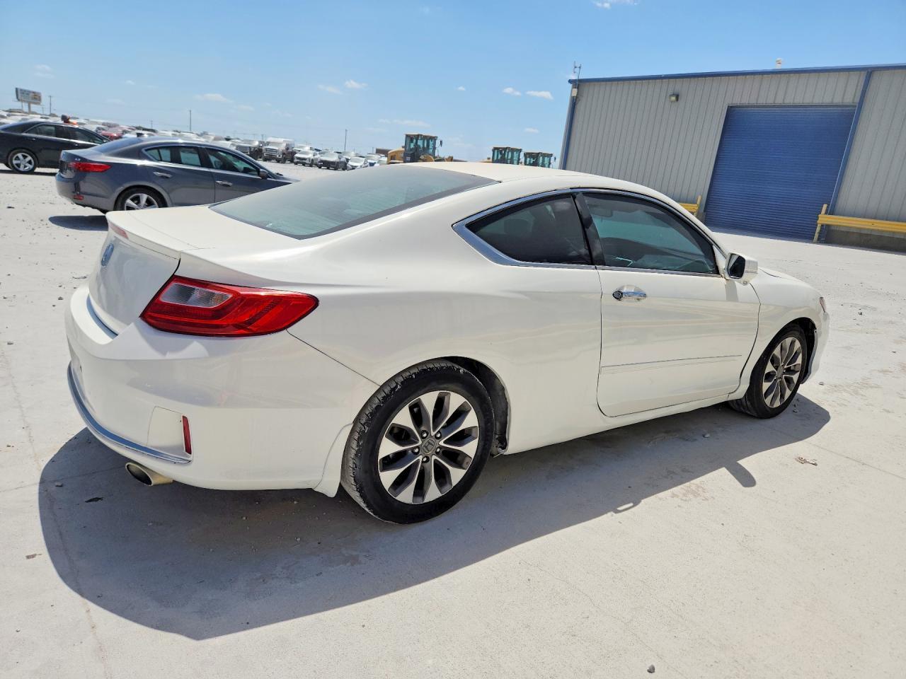 1HGCT1B32EA009495 2014 HONDA ACCORD photo no. 3