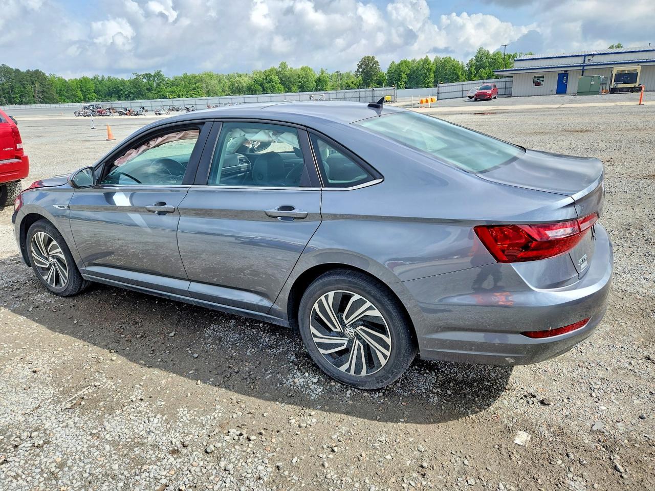 2021 VOLKSWAGEN JETTA SEL — Фото 2 из 12