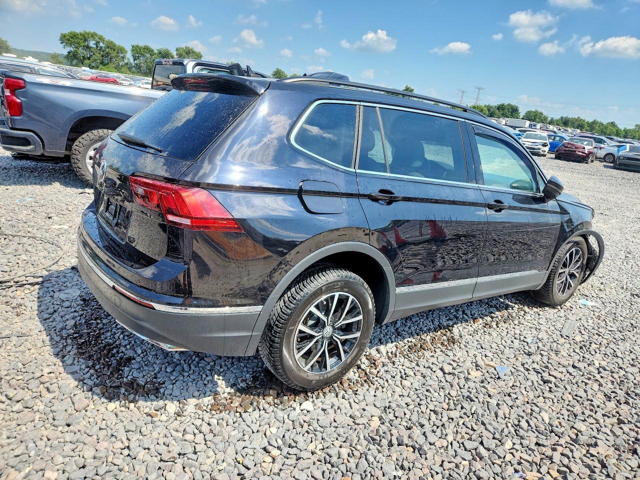 3VV3B7AX4MM125129 2021 VOLKSWAGEN TIGUAN photo no. 3