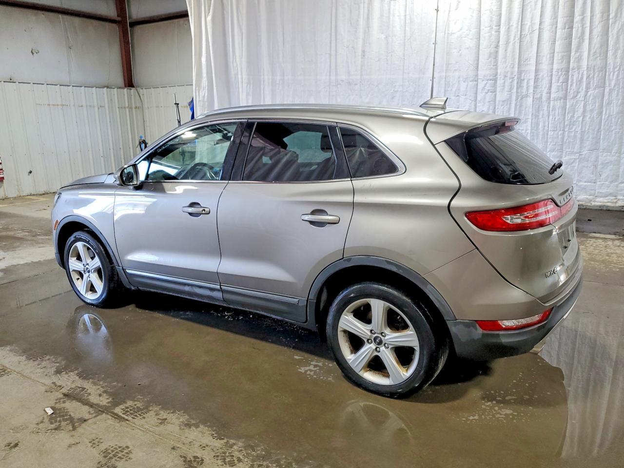 2017 LINCOLN MKC PREMIERE — Фото 2 из 13