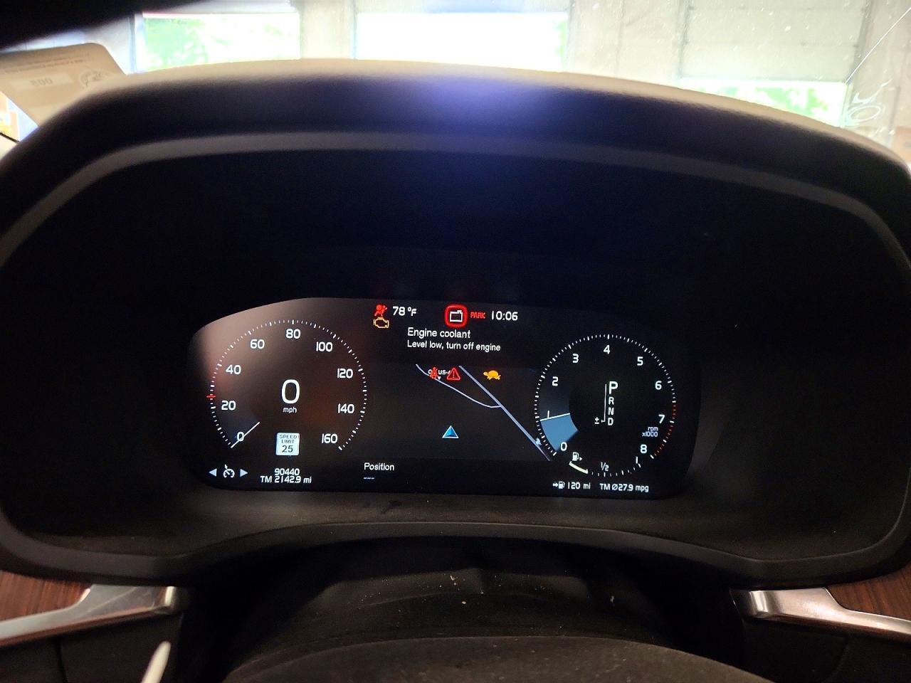 2021 VOLVO S60 T5 MOMENTUM — Фото 9 из 13