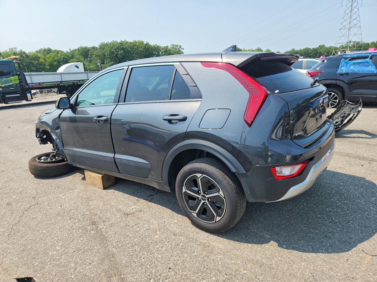 2026 KIA NIRO LX — Фото 2 из 14