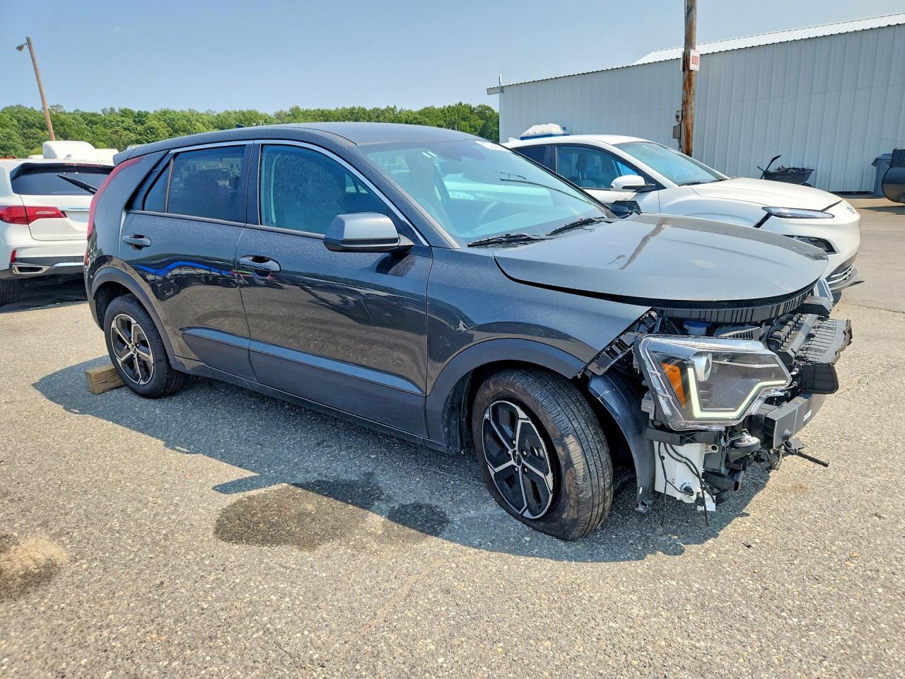 2026 KIA NIRO LX — Фото 4 из 14