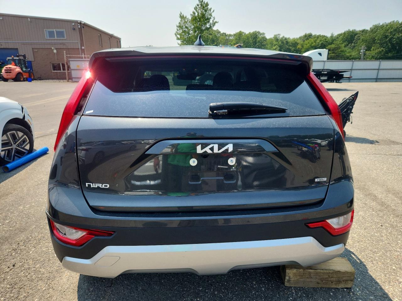 2026 KIA NIRO LX — Фото 6 из 14