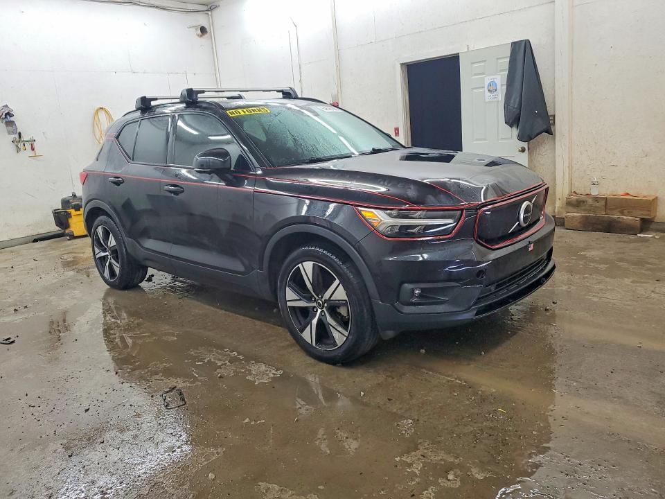 2021 VOLVO XC40 RECHARGE — Фото 4 из 16