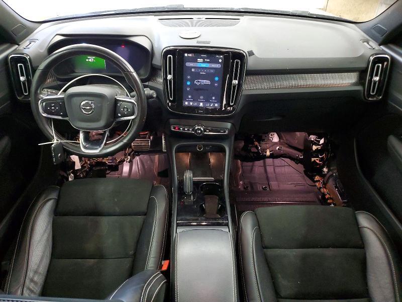 2021 VOLVO XC40 RECHARGE — Фото 8 из 16