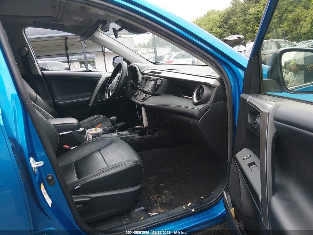 JTMRFREV2HJ714619 2017 TOYOTA RAV4 photo no. 5