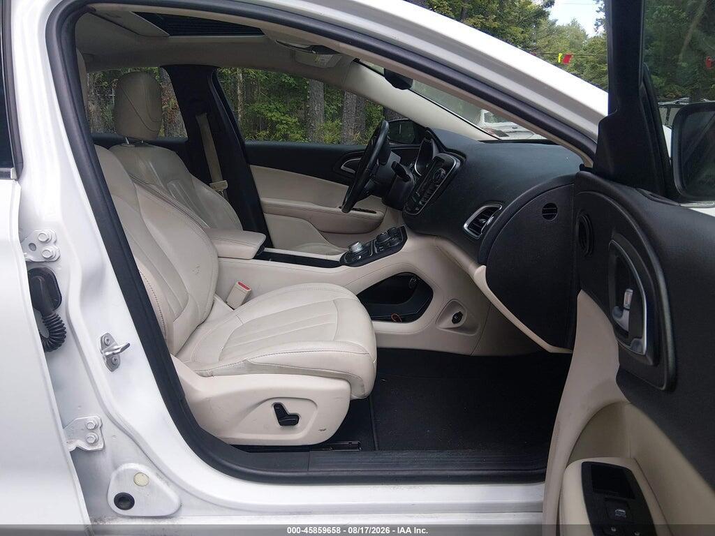 1C3CCCABXHN506153 2017 CHRYSLER 200 photo no. 5