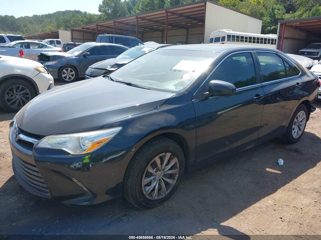 4T1BF1FK5HU678202 2017 TOYOTA CAMRY photo no. 2
