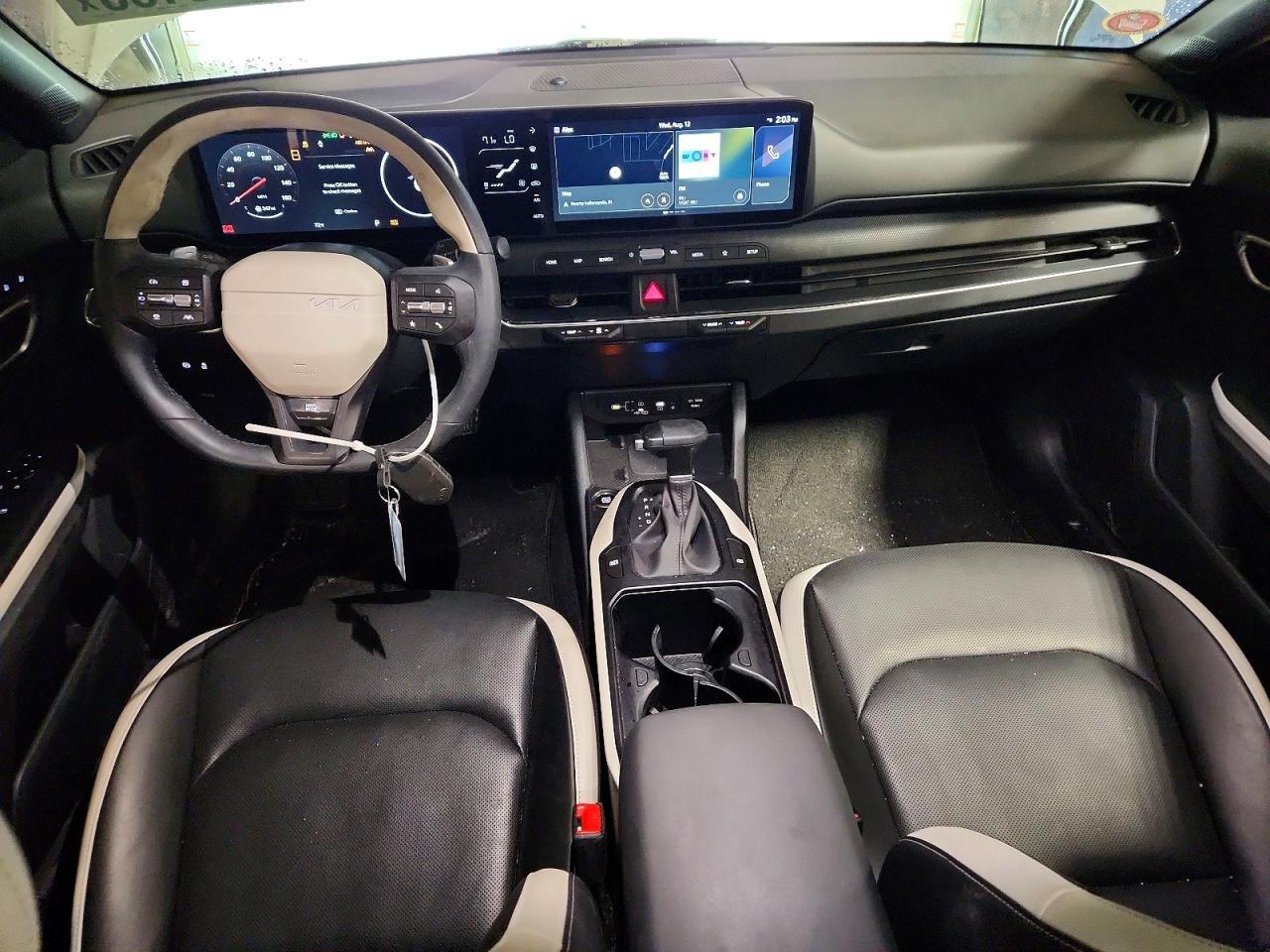 2026 KIA K4 GT LINE — Фото 8 из 12