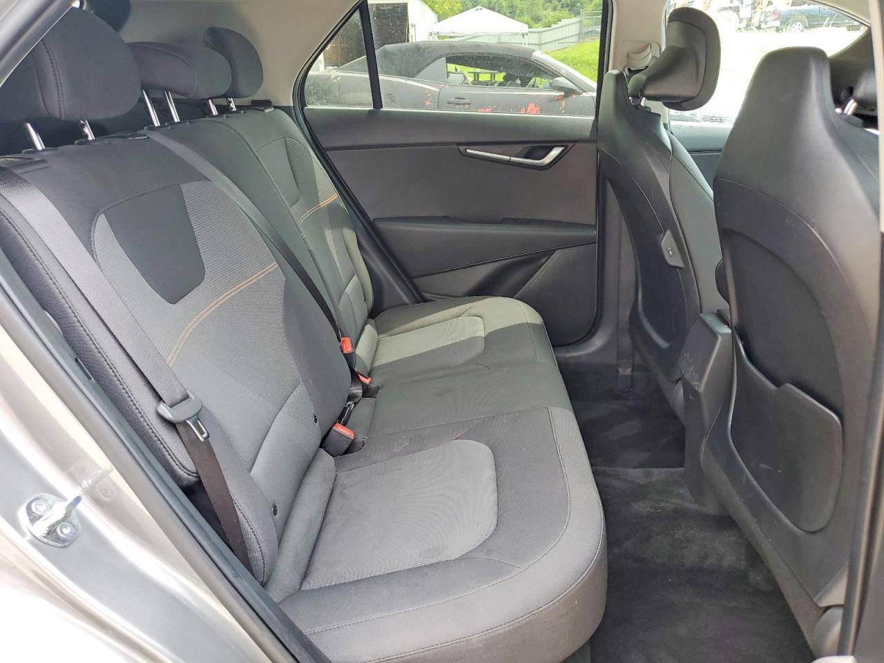 KNDCP3LE0T5318130 2026 KIA NIRO photo no. 10
